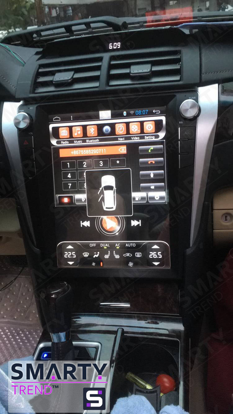 The SMARTY Trend head unit for Toyota Camry V55