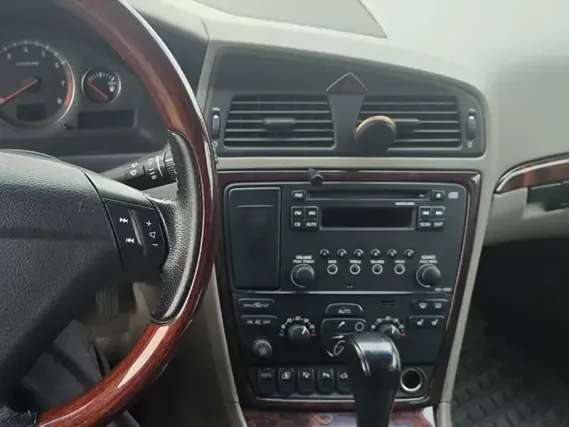 Магнітола для Volvo S60 / V70 / XC 70 (2000-2009) Андроїд CarPlay