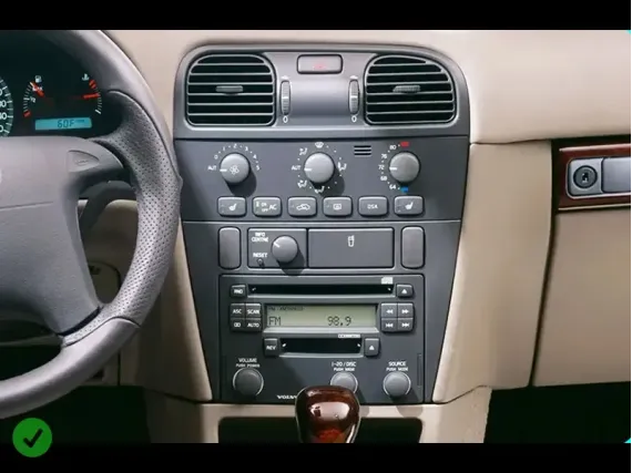 Магнітола для Volvo S40 / V40 (2000-2004) Андроїд CarPlay