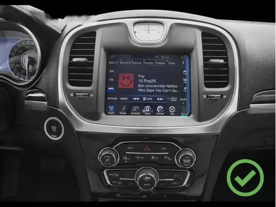 Беспроводной CarPlay и Android Auto для штатного экрана Chrysler 300C