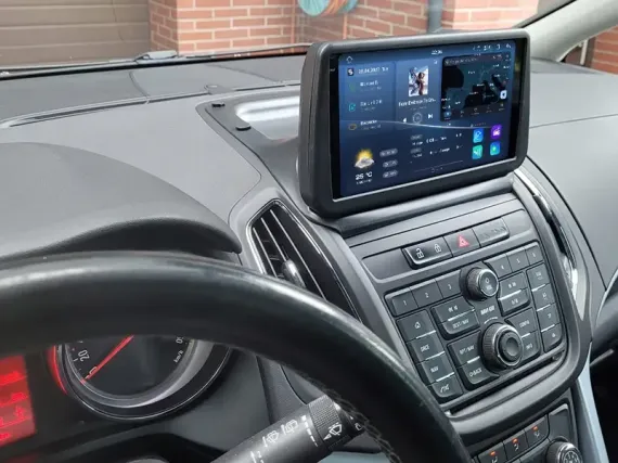 Магнітола для Opel Zafira C High (2011-2016) Андроїд CarPlay
