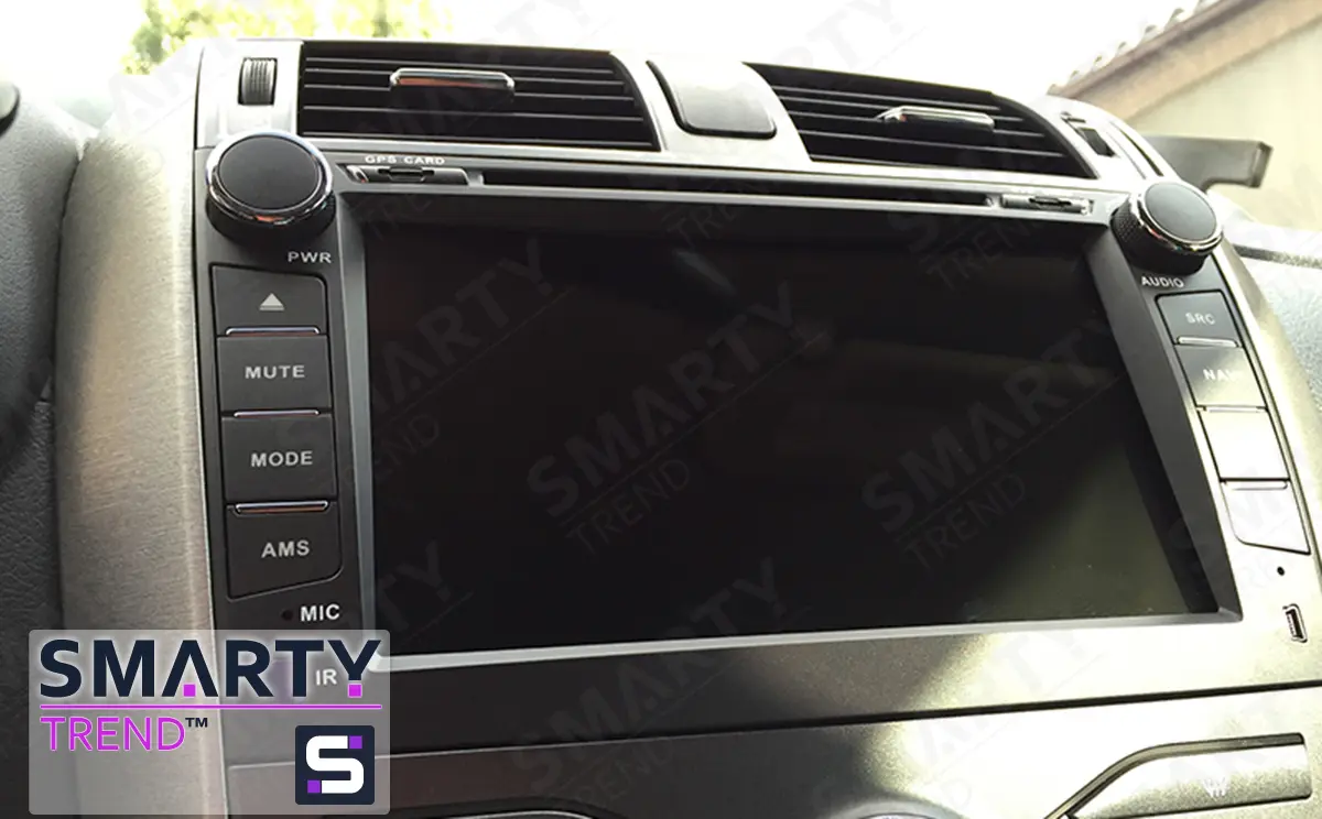 SMARTY Trend head unit installed on Toyota Corolla.